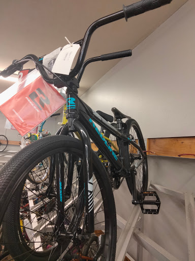 Bicycle Store «Bay Area Cycling -Pasadena», reviews and photos, 2049 S Richey St, Pasadena, TX 77502, USA