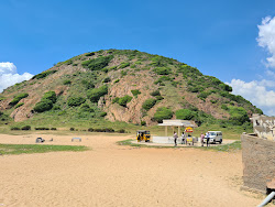 Lovapalle Beach'in fotoğrafı biraz temiz temizlik seviyesi ile