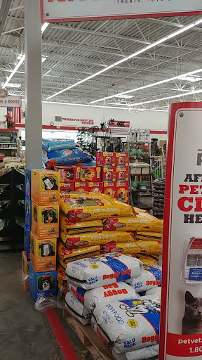 Home Improvement Store «Tractor Supply Co.», reviews and photos, 1000 American Way, Windsor, CA 95492, USA