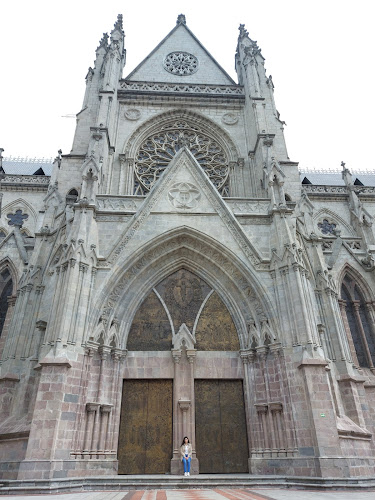 Parqueadero La Basilica - Quito