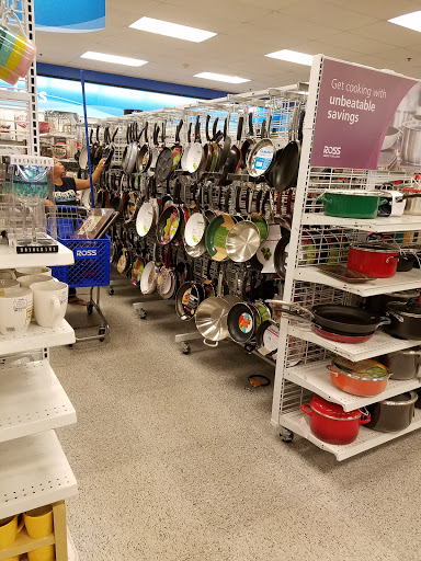 Clothing Store «Ross Dress for Less», reviews and photos, 3425 E Foothill Blvd, Pasadena, CA 91107, USA