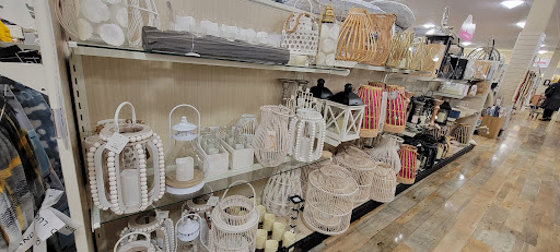 Department Store «T.J. Maxx & HomeGoods», reviews and photos, 24630 Dulles Landing Dr, Dulles, VA 20166, USA