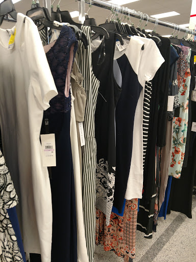 Clothing Store «Ross Dress for Less», reviews and photos, 835 Cortez Rd W, Bradenton, FL 34207, USA