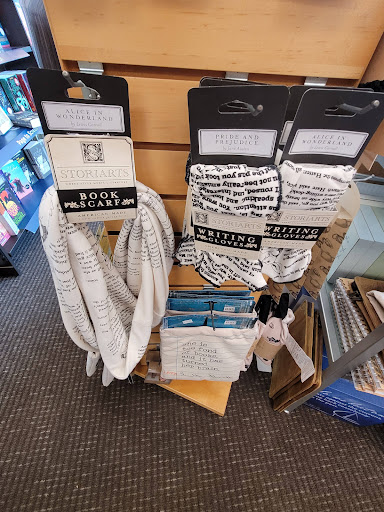 Book Store «Books-A-Million», reviews and photos, 1700 W International Speedway Blvd, Daytona Beach, FL 32114, USA