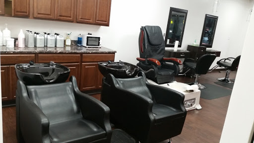 Beauty Salon «Glitz Beauty Salon», reviews and photos, 415 N Military Hwy #28, Norfolk, VA 23502, USA