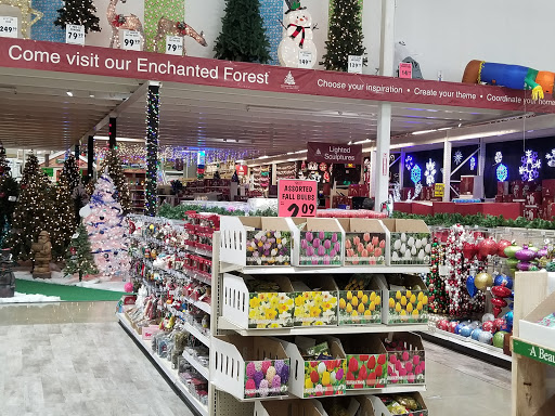 Home Improvement Store «Menards», reviews and photos, 4501 W North Ave, Chicago, IL 60639, USA