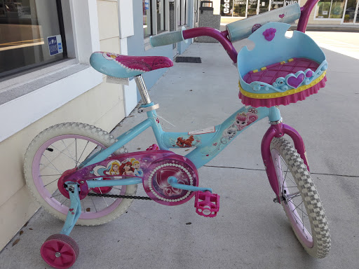 Consignment Shop «Wee Boutique», reviews and photos, 6122 N U.S. Hwy 41, Apollo Beach, FL 33572, USA