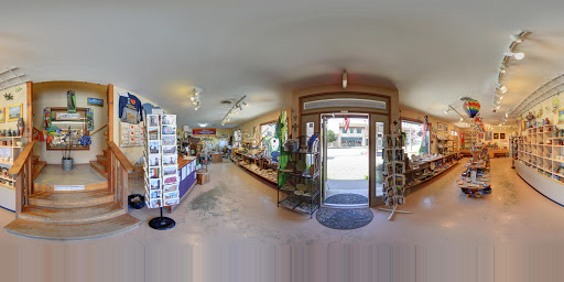 Pottery Store «Mississippi Mud Pottery», reviews and photos, 310 E Broadway, Alton, IL 62002, USA