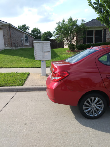 Car Dealer «Clay Cooley Auto Group», reviews and photos, 698 E Airport Fwy, Irving, TX 75026, USA