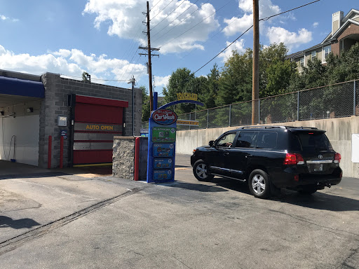 St. Louis Car Wash en Valley Park
