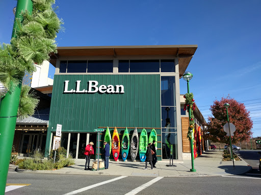 Clothing Store «L.L. Bean», reviews and photos, 1 Ridge Hill Boulevard, Yonkers, NY 10710, USA