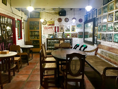 Loe Mien Toe Café - Jalan Tata Surya 2, Dinoyo, Kec. Lowokwaru, Kota Malang, Jawa Timur 65144, Indonesia