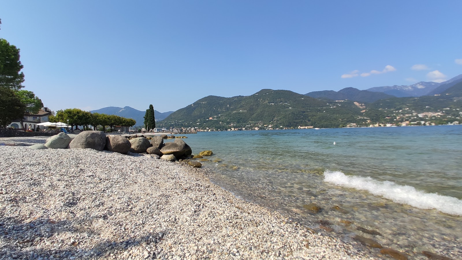 Spiaggia Porto di Portese'in fotoğrafı çok temiz temizlik seviyesi ile
