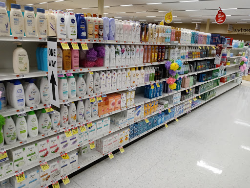 Shopping Mall «Twin City Plaza», reviews and photos, 14 McGrath Hwy, Somerville, MA 02143, USA