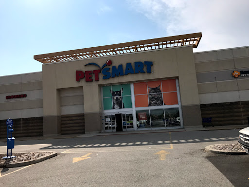 PetSmart, 24 Countryside Plaza, Countryside, IL 60525, USA, 