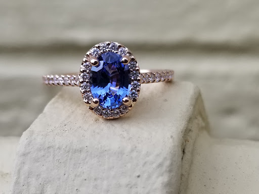 Jewelry Store «Cambridge Jewelers», reviews and photos, 76 Maple Dr, Hudson, OH 44236, USA