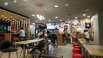 Atmosphère du Restaurant KFC Evreux - n°7
