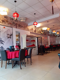 Atmosphère du Restaurant asiatique Le Grand Aigle à Auray - n°2