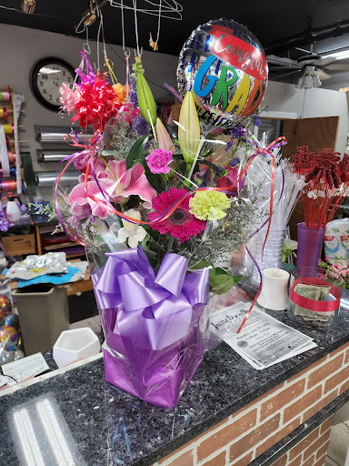 Florist «Gerties Flowers», reviews and photos, 806 Meacham Ave, Elmont, NY 11003, USA