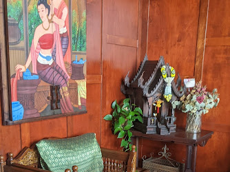 Lebua Thai Massage & Spa - Studebaker Rd