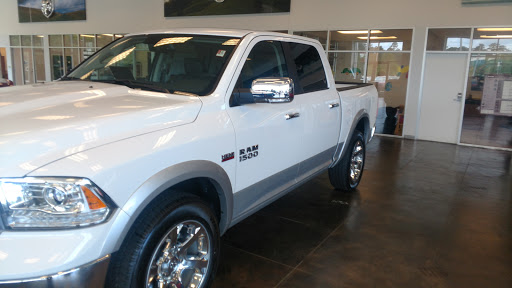 Car Dealer «Rainbow Chrysler Dodge Jeep LLC», reviews and photos, 301 River Highlands Blvd, Covington, LA 70433, USA