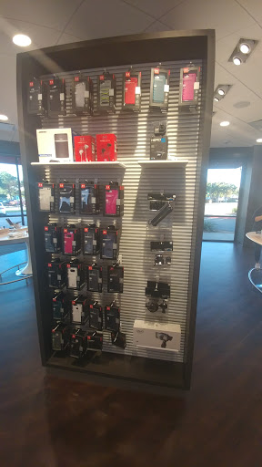 Cell Phone Store «Verizon», reviews and photos, 4900 Belt Line Rd, Dallas, TX 75254, USA