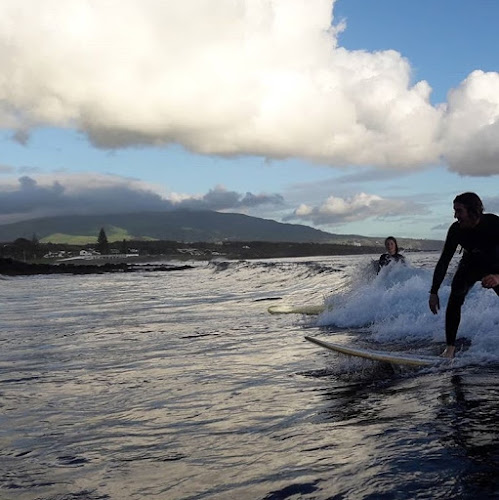 Avaliações doAzores Surf School em Ponta Delgada - Escola