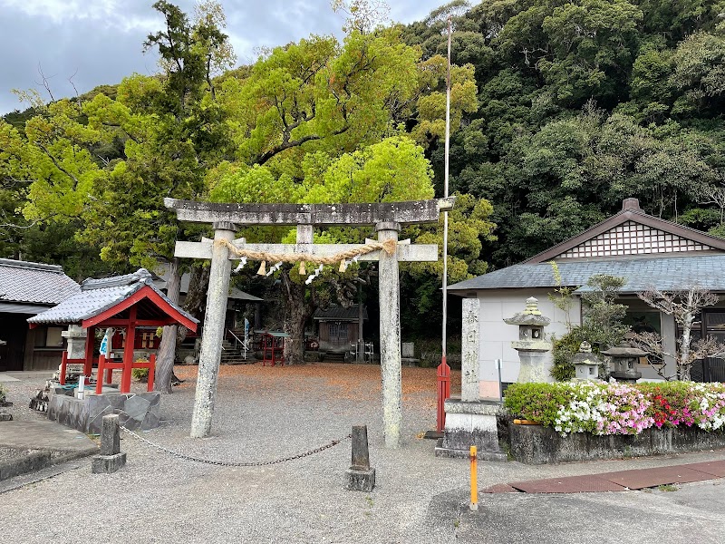 春日神社