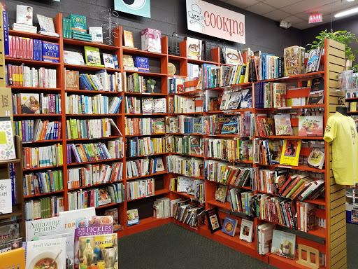 Used Book Store «Bookmans Ina Entertainment Exchange», reviews and photos, 3733 W Ina Rd, Tucson, AZ 85741, USA