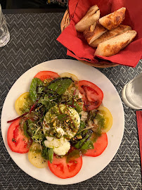 Salade caprese du Restaurant GUSTO ITALIA à Paris - n°3
