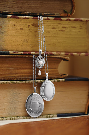 Jewelry Designer «Waldeland Jewelry & Gifts», reviews and photos, 1340 Duckwood Dr #11, Eagan, MN 55123, USA