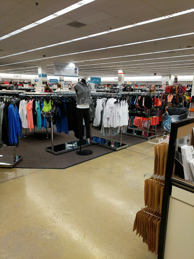 Department Store «Nordstrom Rack», reviews and photos, 199 Skokie Blvd, Northbrook, IL 60062, USA