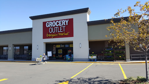Grocery Outlet Bargain Market, 9915 NE Hazel Dell Ave, Vancouver, WA 98685, USA, 
