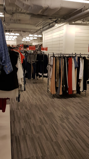 Department Store «Nordstrom Rack 12th Street», reviews and photos, 555 12th St NW c120, Washington, DC 20004, USA