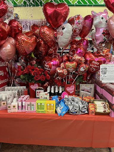 Dollar Store «Dollar Tree», reviews and photos, 7001 Cermak Rd, Berwyn, IL 60402, USA