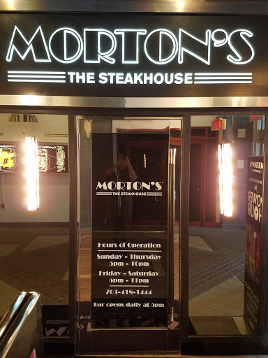 Shopping Mall «Crystal City Shops», reviews and photos, 2200 Crystal Dr, Arlington, VA 22202, USA