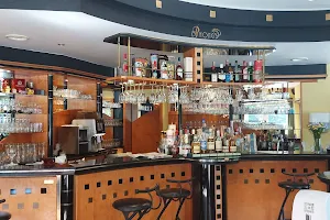 Phong's Restaurant image