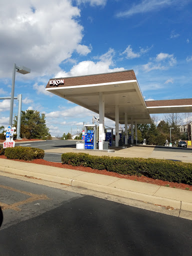 Tire Shop «Ox Road Exxon», reviews and photos, 5211 Ox Rd, Fairfax, VA 22030, USA