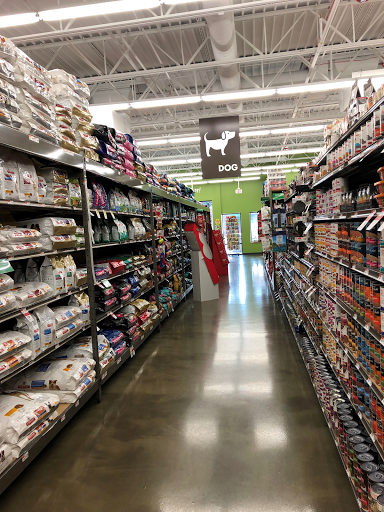 Pet Supply Store «Pet Supplies Plus», reviews and photos, 9 Waukegan Rd, Deerfield, IL 60015, USA