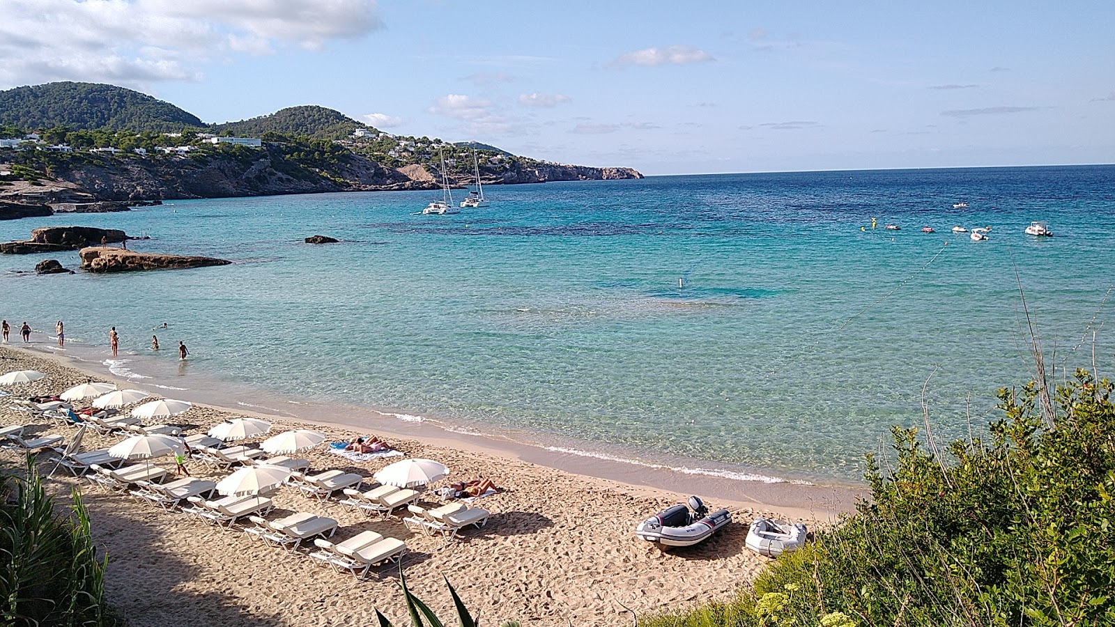 Photo de Cala Tarida - endroit populaire parmi les connaisseurs de la détente