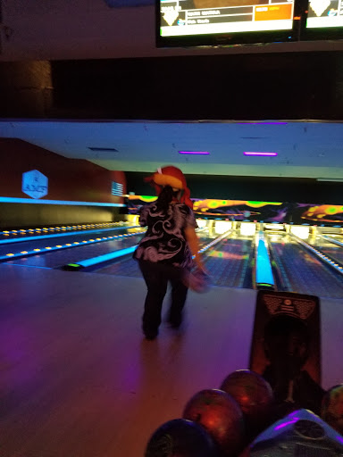 Bowling Alley «AMF Deer Valley Lanes», reviews and photos, 2902 W Thunderbird Rd, Phoenix, AZ 85053, USA