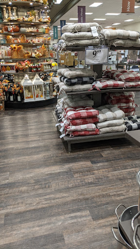 Home Goods Store «Christmas Tree Shops», reviews and photos, 220 Indian River Rd, Orange, CT 06477, USA