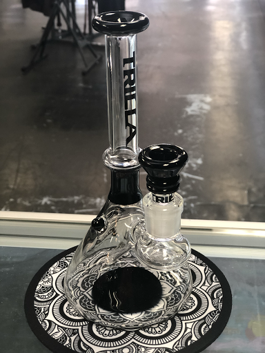 Tobacco Shop «Puffs Smoke Shop», reviews and photos, 9458 Whittier Blvd, Pico Rivera, CA 90660, USA