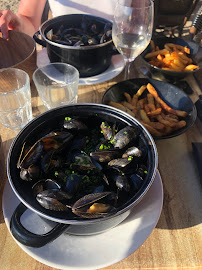 Moules-frites du Restaurant de fruits de mer Bistrot Le Vivier à Trouville-sur-Mer - n°15