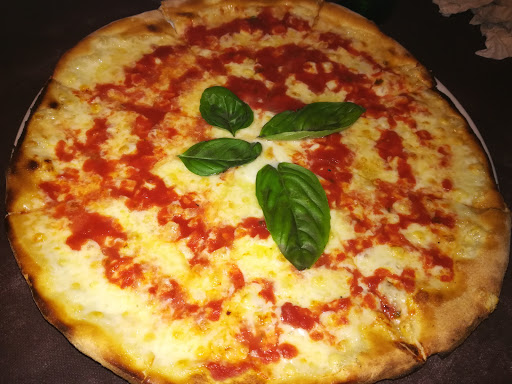 Bar Pizzeria La Buca in San Menaio, Provincia di Foggia