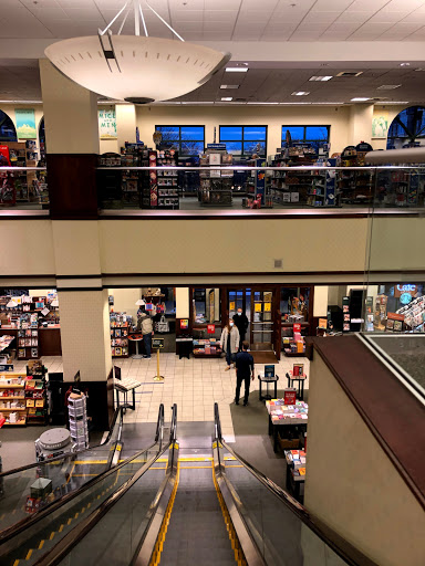 Book Store «Barnes & Noble», reviews and photos, 2800 Clarendon Blvd, Arlington, VA 22201, USA