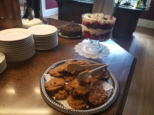 Southern Restaurant (US) «Blue Willow Inn Restaurant & Gift Shop», reviews and photos, 294 N Cherokee Rd, Social Circle, GA 30025, USA