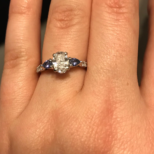 Jewelry Store «Katie O. Fine Jewelry», reviews and photos, 2707 Colby Ave, Everett, WA 98201, USA