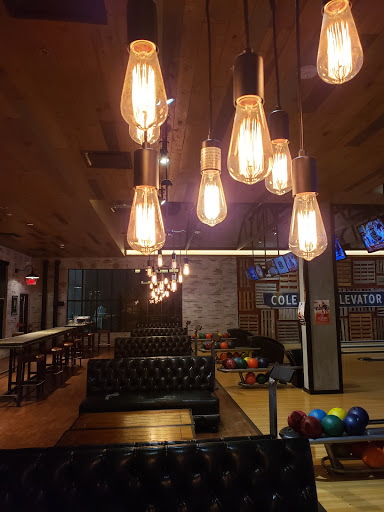 Bowling Alley «Bowl & Barrel», reviews and photos, 17619 La Cantera Pkwy Ste 102, San Antonio, TX 78257, USA