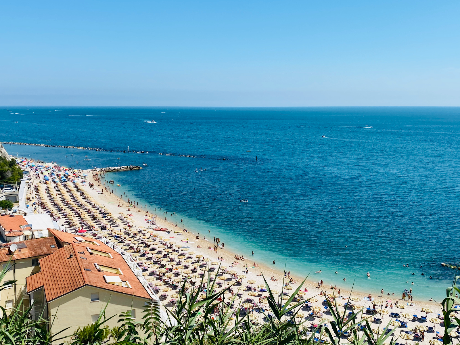 Spiaggia di Numana Alta photo #28